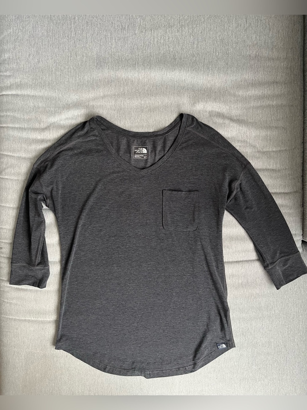 TNF 3/4 Sleeve V-Neck Shirt